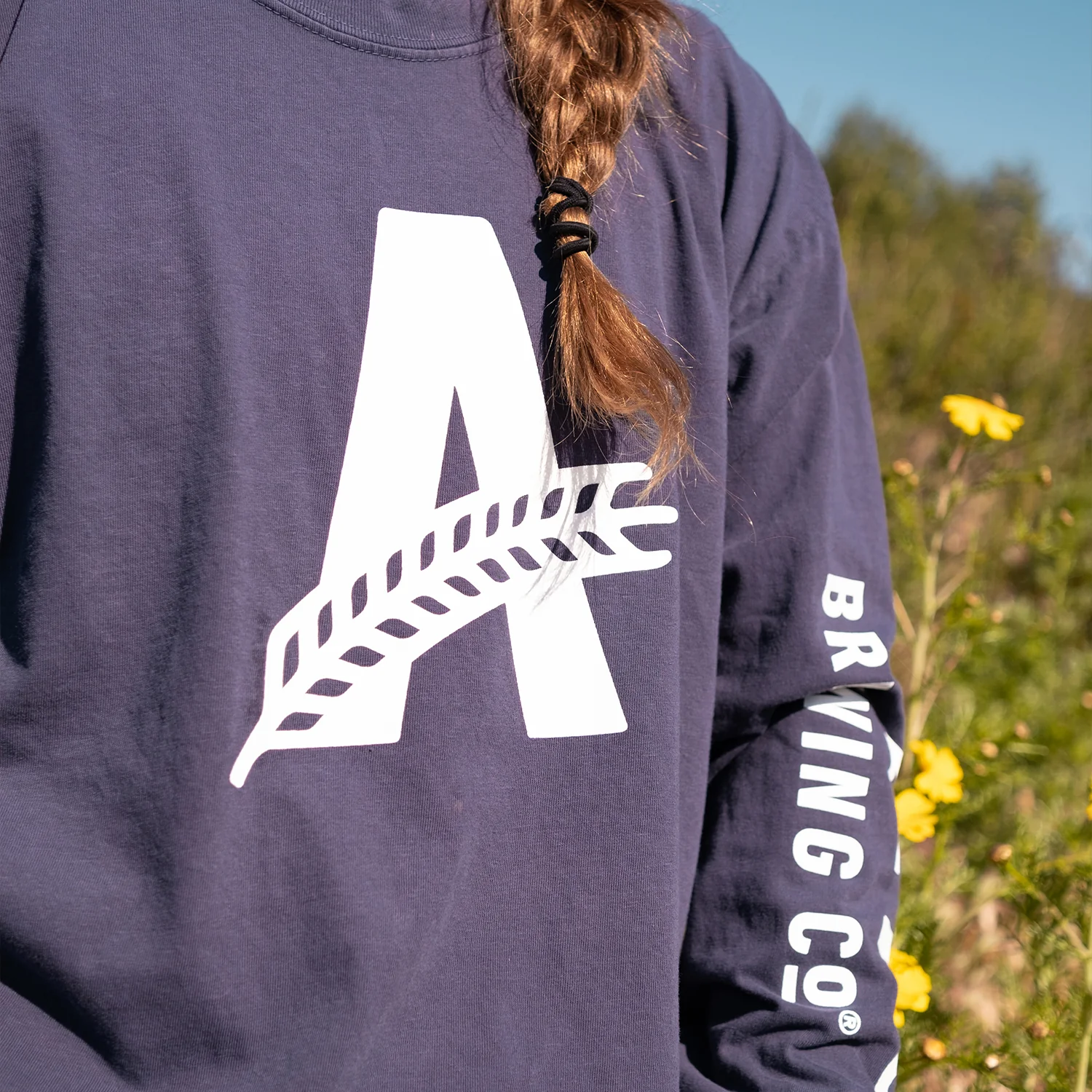 Athletic Brewing Co Long Sleeve T-Shirt - Navy - Image 4